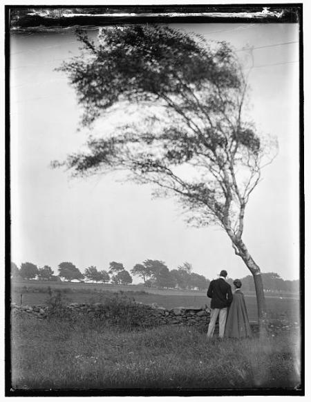 Pastoral, a view including W. Mason Turner and Hermine Käsebier, Newport, R.I. Photo courtesy Library of Congress Prints and Photographs Division Washington, D.C.